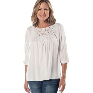 Linda Anderson Off White Flowy Top Size XXL Lace Cut Out 3/4 Sleeves